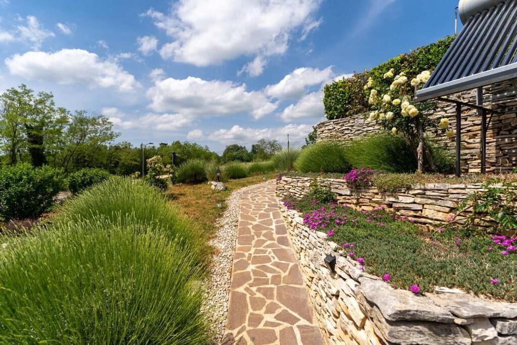 Photo of Outdoor in Oprtalj