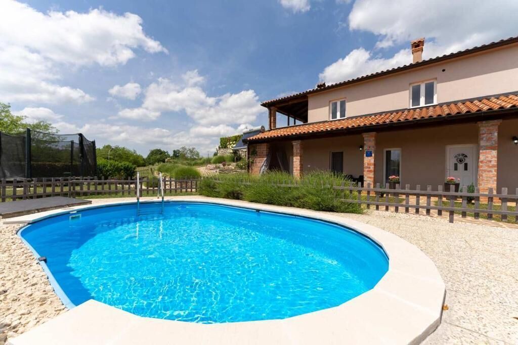 Photo of Outdoor in Oprtalj