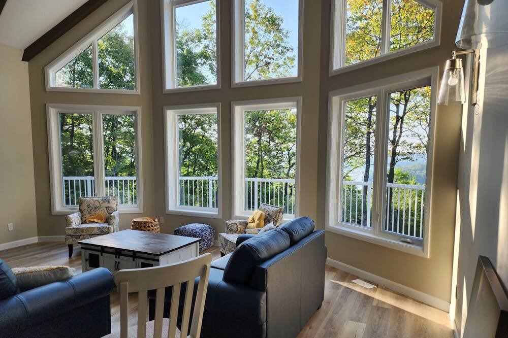 Photo of Livingroom in Armour