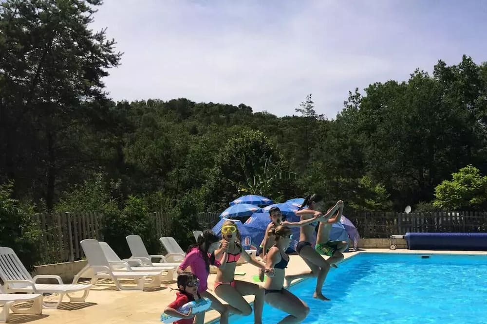 Photo of Outdoor in Thonac