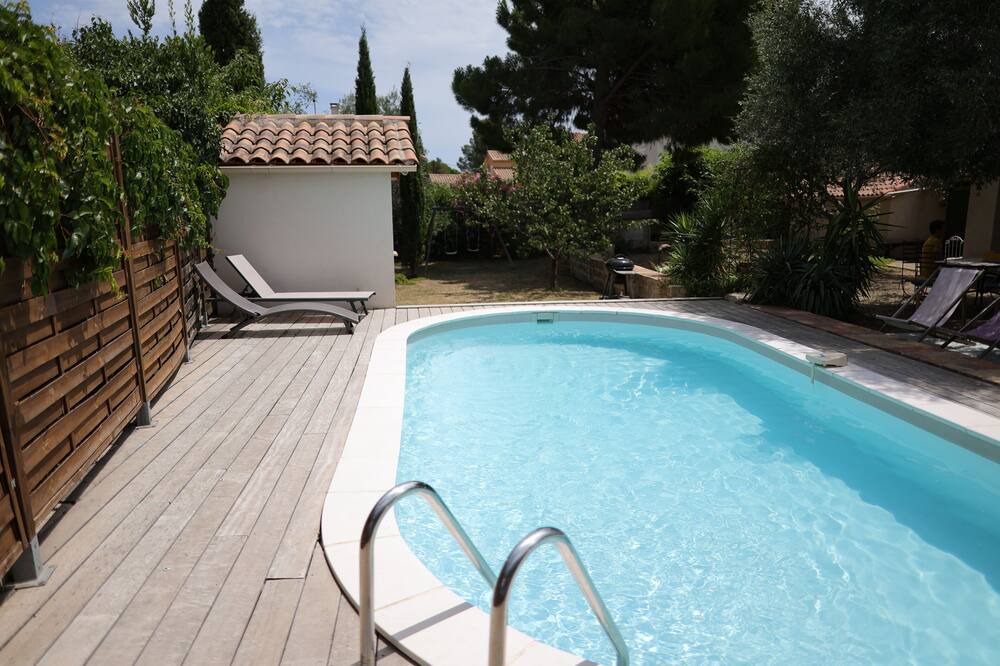 Photo of Outdoor in Poussan