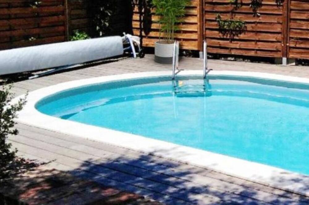 Photo of Outdoor in Poussan