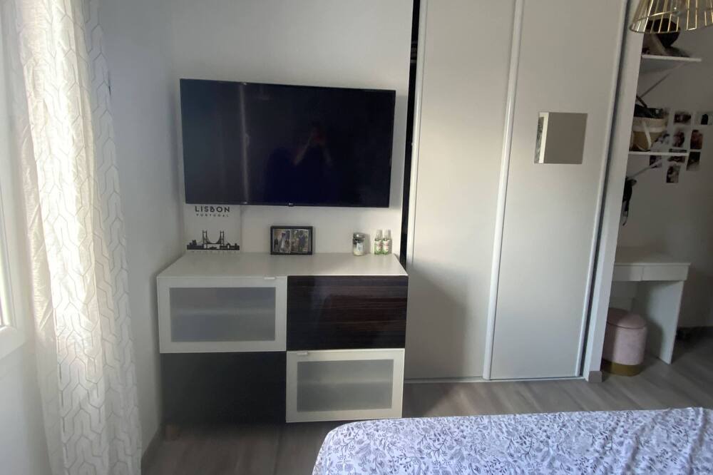 Photo of Bedroom in Artigues-pres-Bordeaux