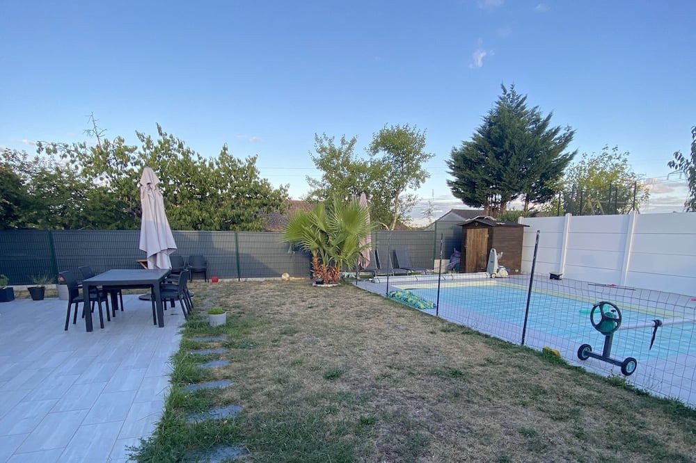 Photo of Outdoor in Artigues-pres-Bordeaux