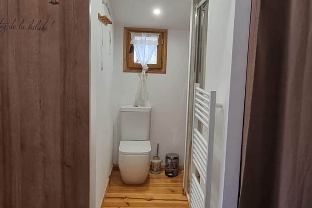 Photo of Bathroom in Limetz-Villez