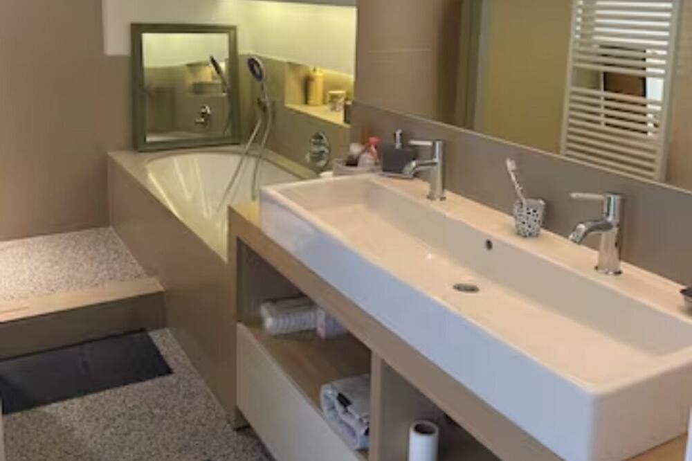 Photo of Bathroom in Waben