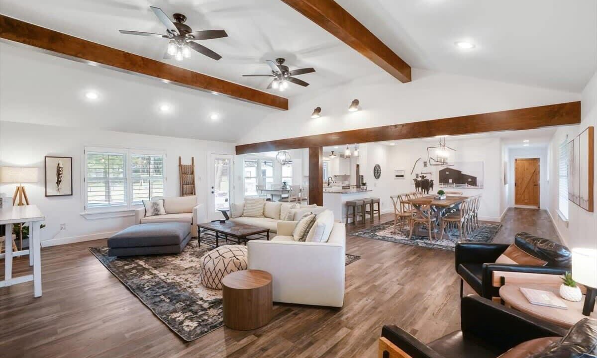 Photo of Livingroom in Roanoke