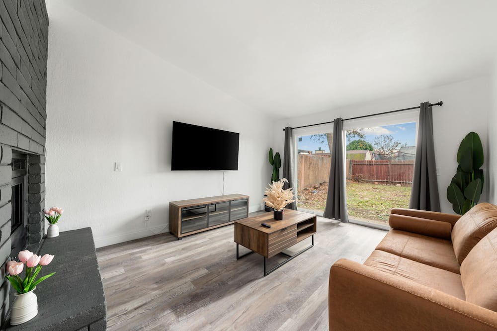 Photo of Bedroom in Rio Linda