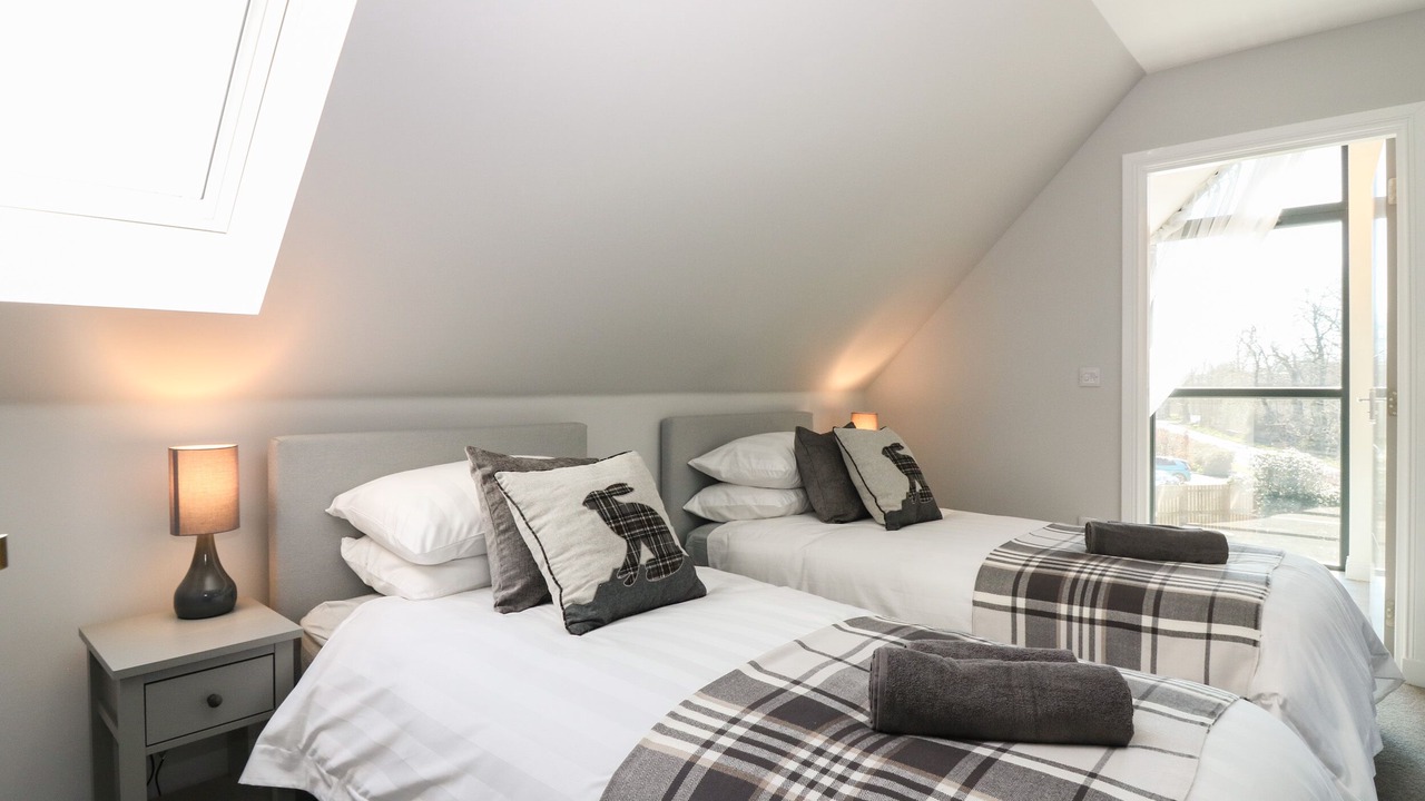 Photo of Others in Ellon