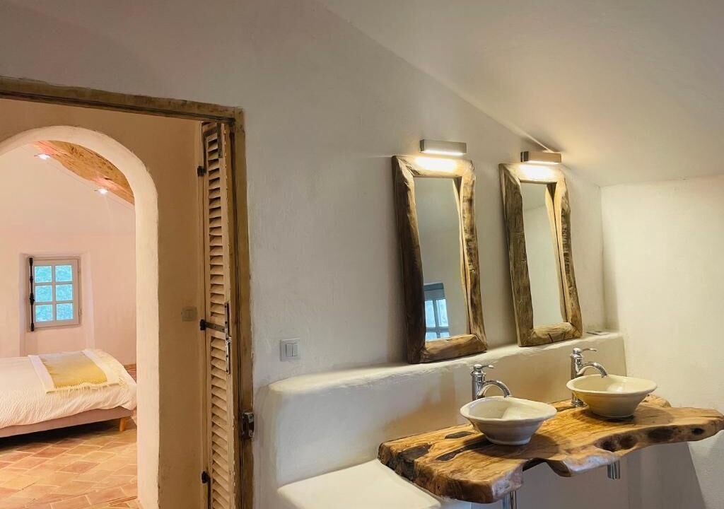 Photo of Bathroom in Saint-Julien