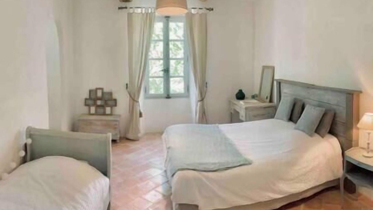 Photo of Bedroom in Saint-Julien