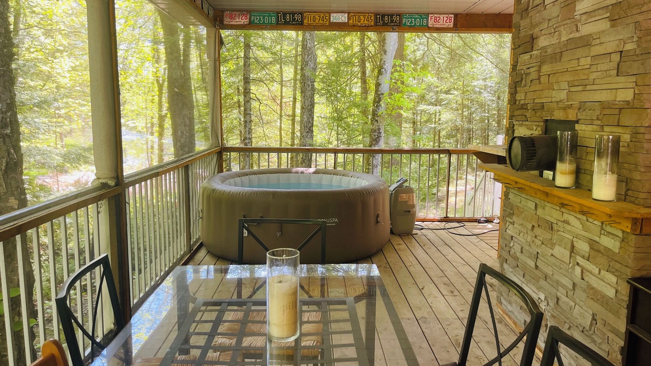 Photo of Outdoor in Sebright
