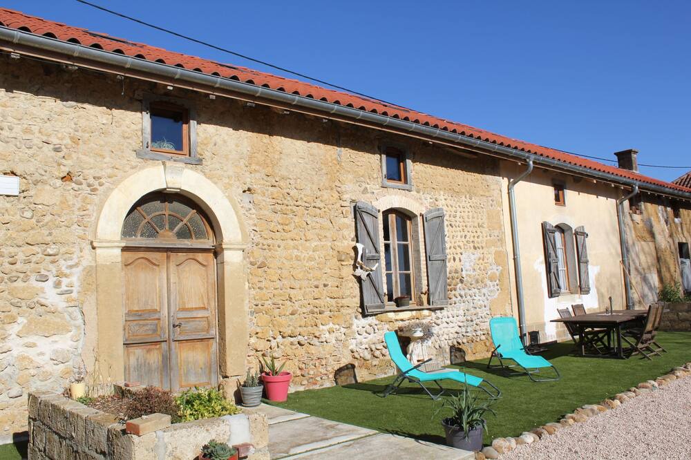 Photo of Outdoor in Castelvieilh