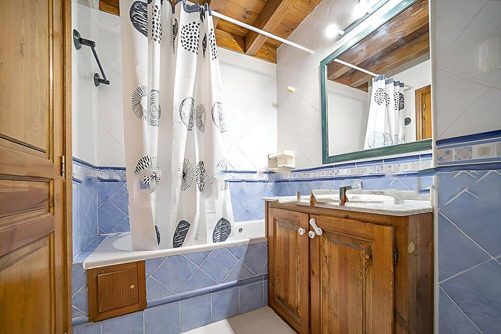Photo of Bathroom in Vielha e Mijaran