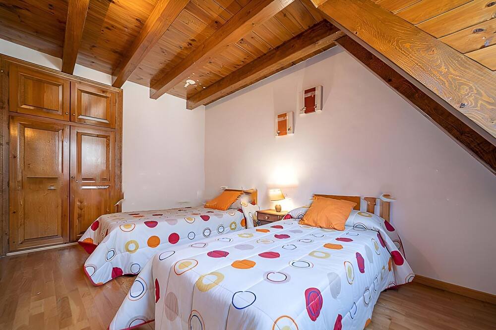 Photo of Bedroom in Vielha e Mijaran