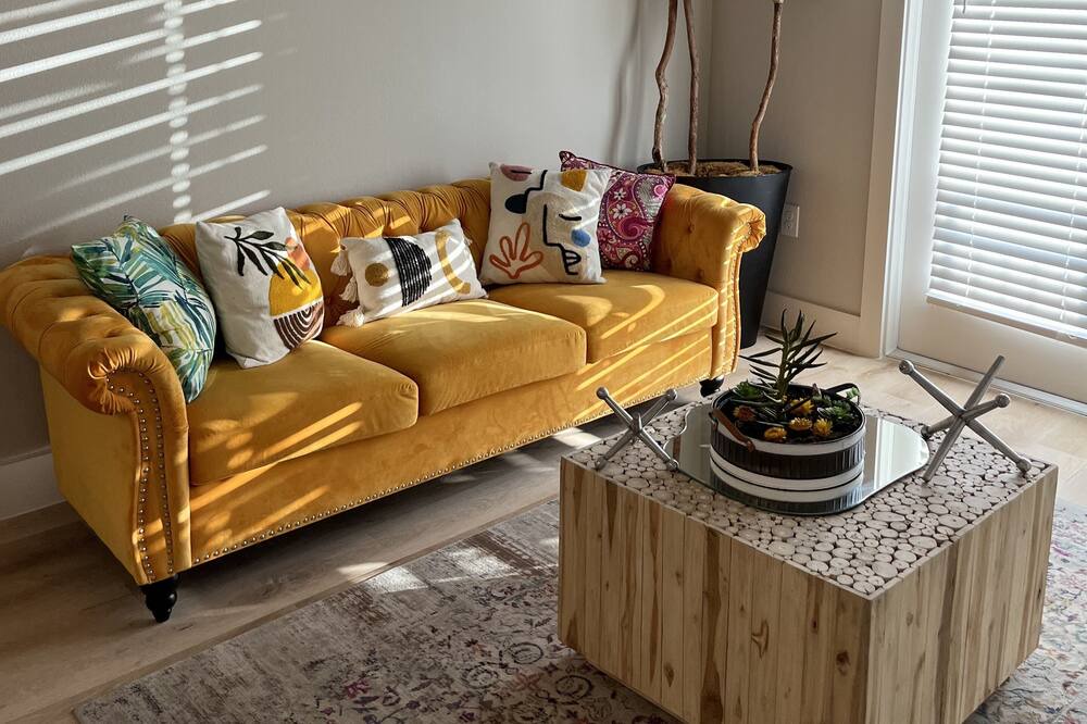 Photo of Livingroom in Katy