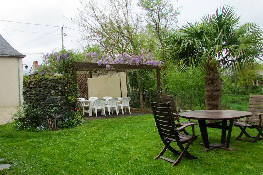 Photo of Outdoor in Denee