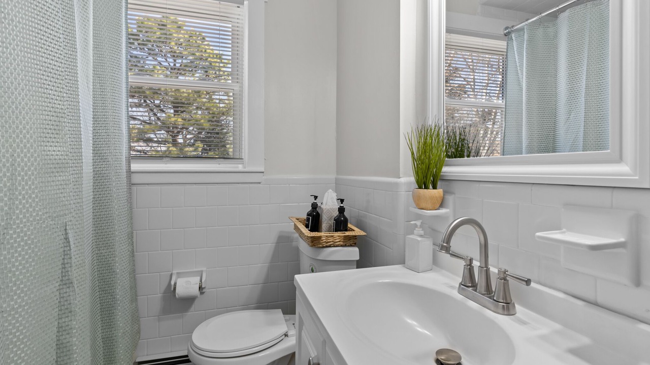 Photo of Bathroom in Washington Park