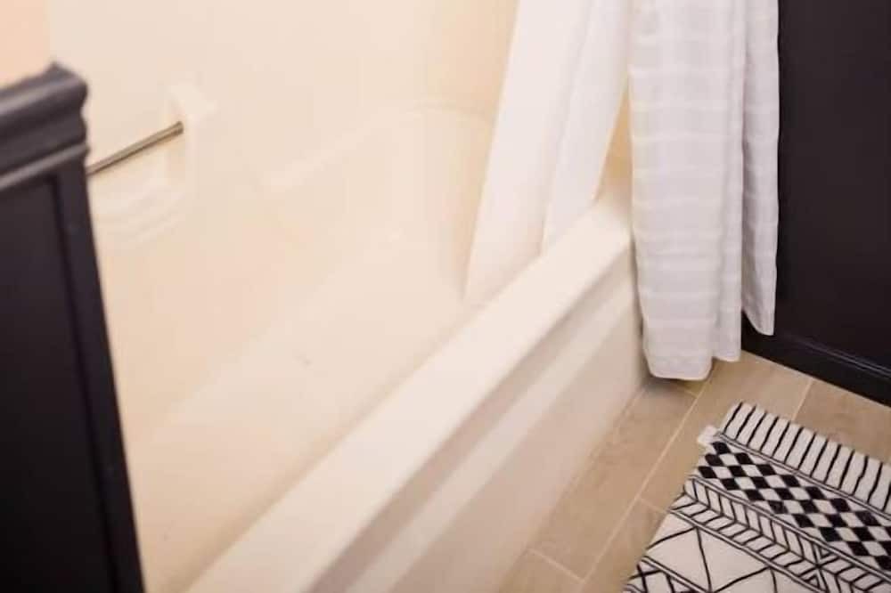 Photo of Bathroom in Benton