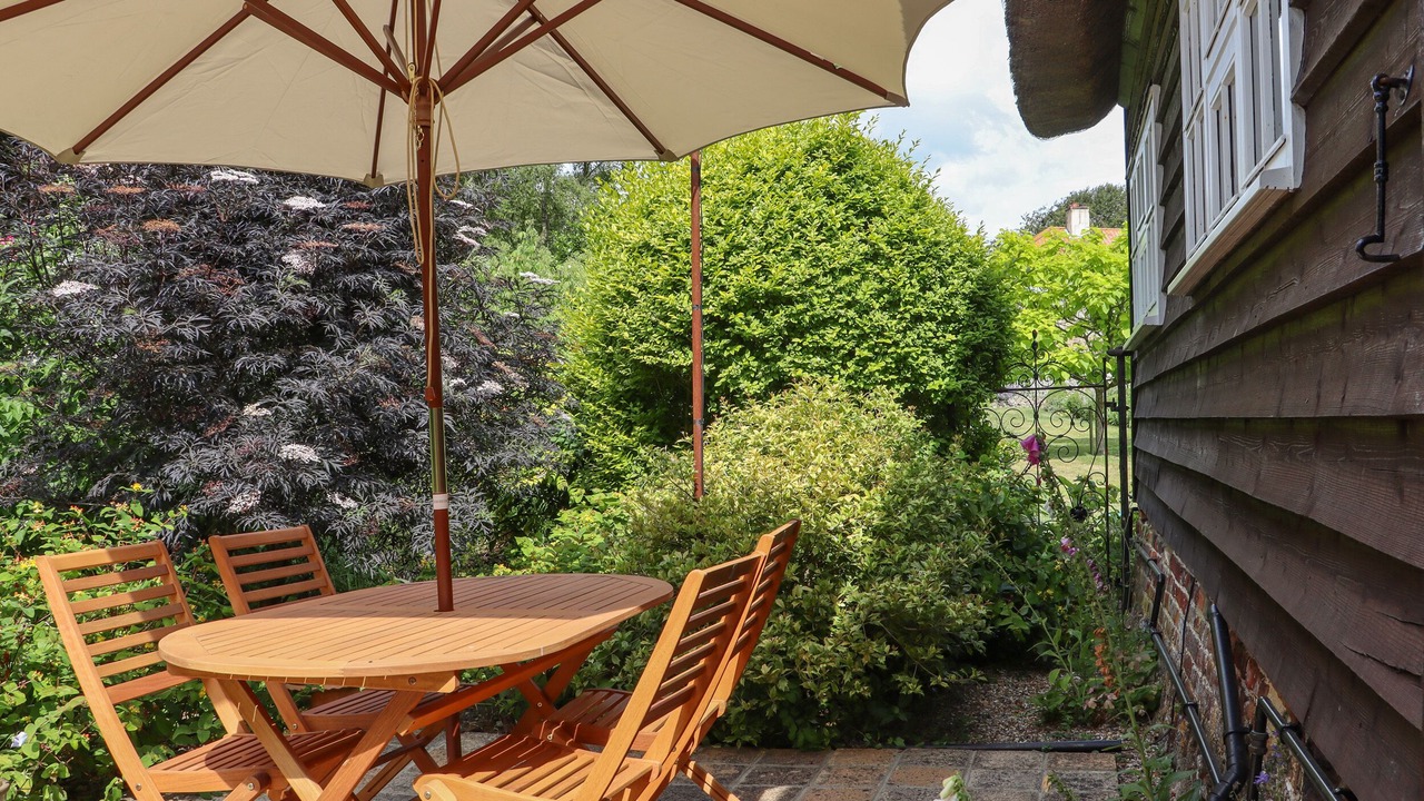 Photo of Outdoor in Etchinghill