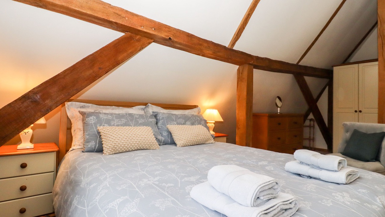 Photo of Others in Etchinghill