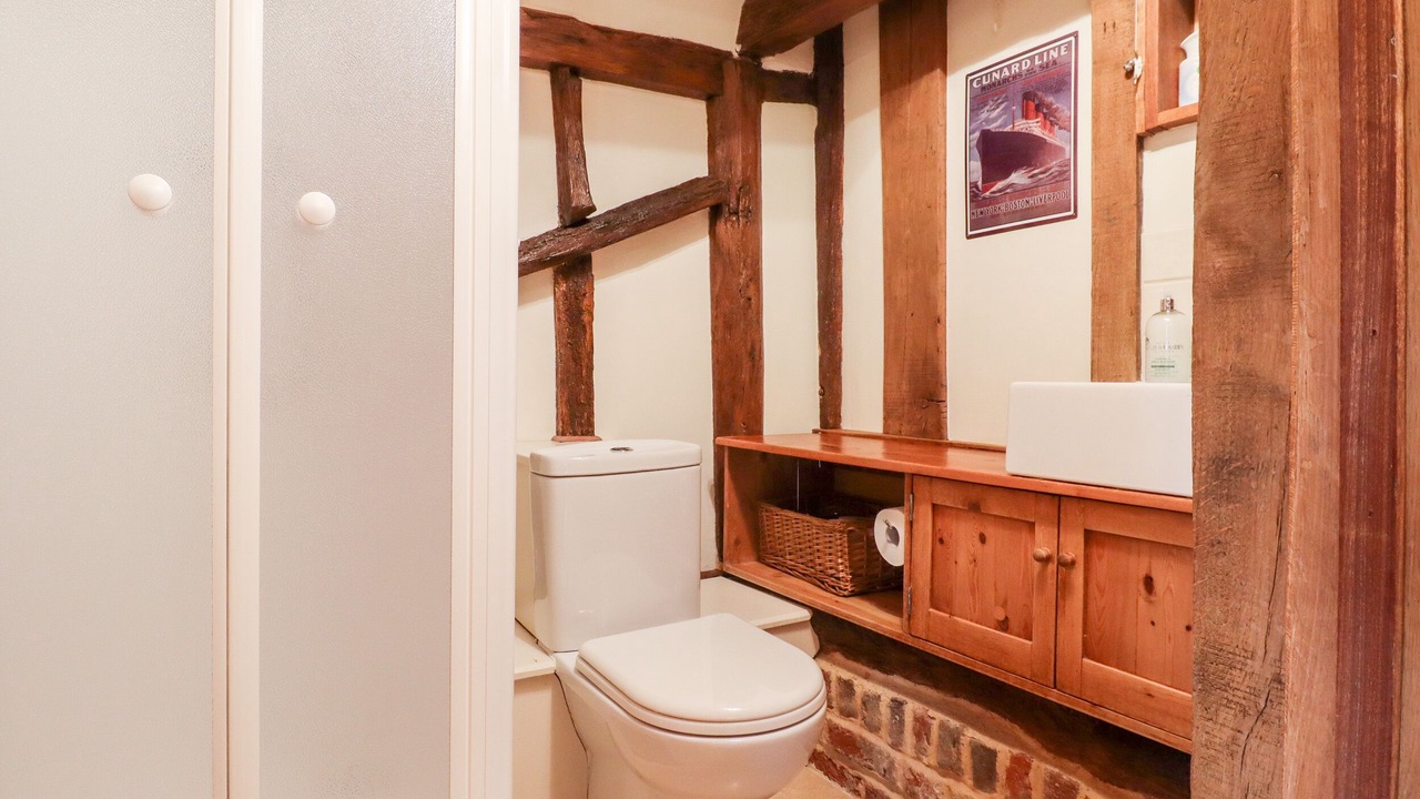 Photo of Others in Etchinghill