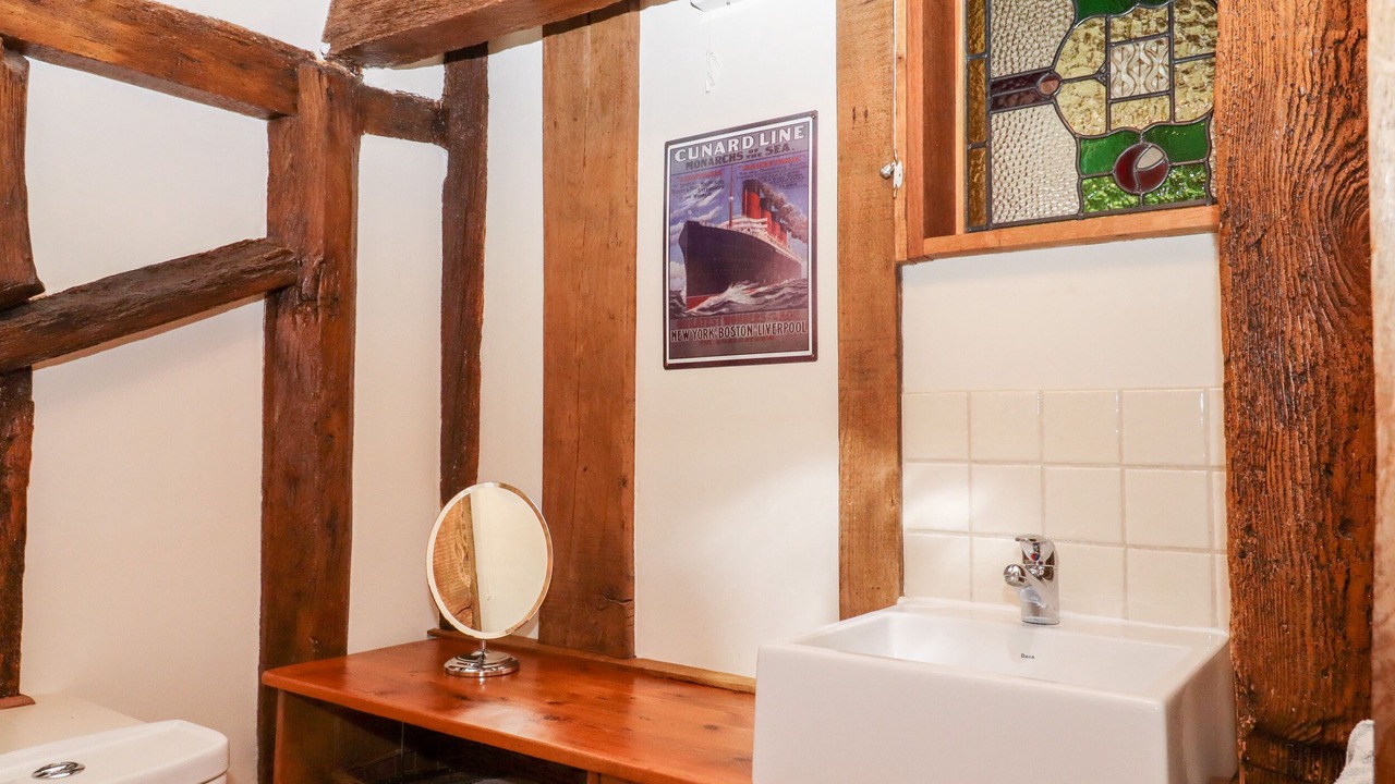 Photo of Others in Etchinghill