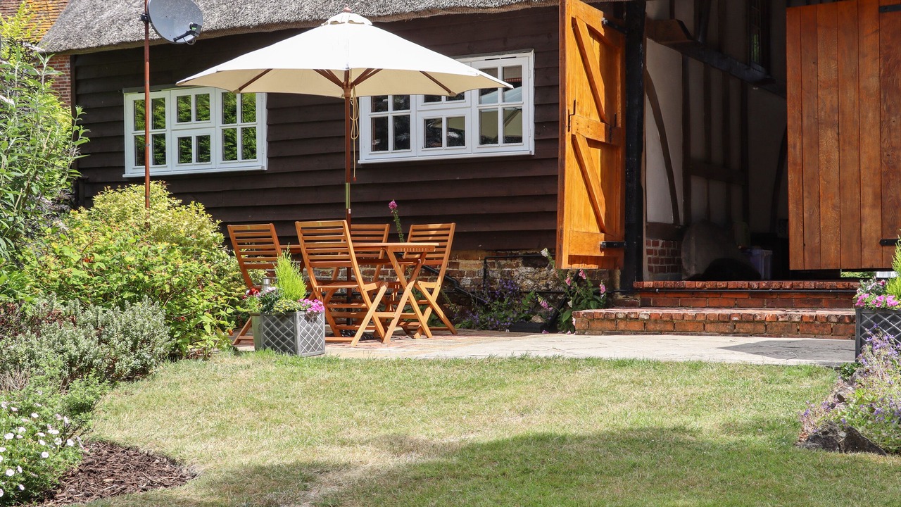 Photo of Others in Etchinghill