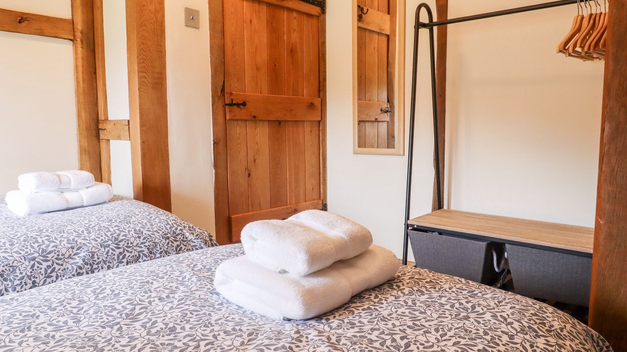 Photo of Others in Etchinghill