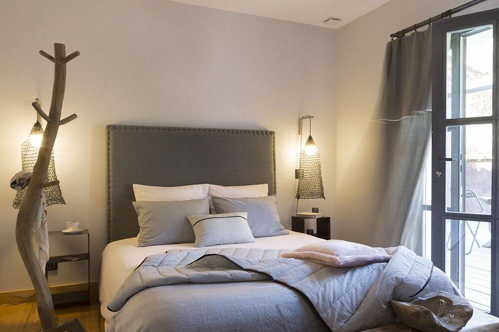 Photo of Bedroom in Saint-Gilles
