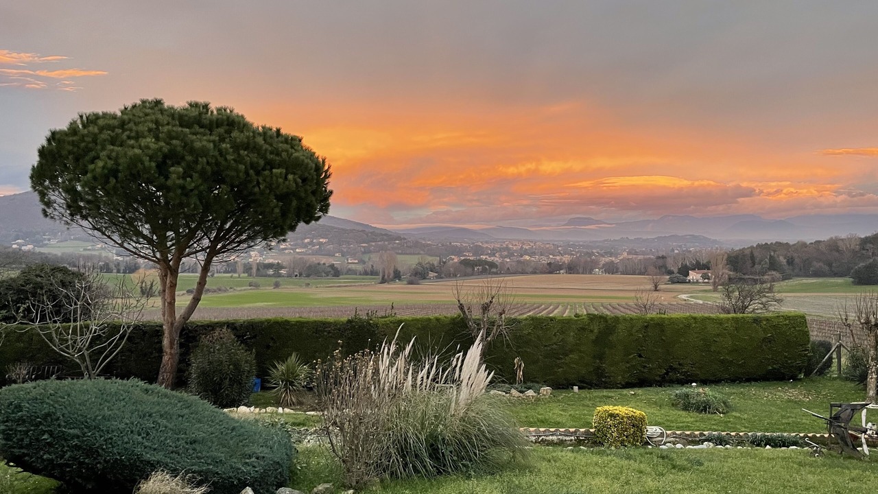 Photo of Outdoor in Savasse