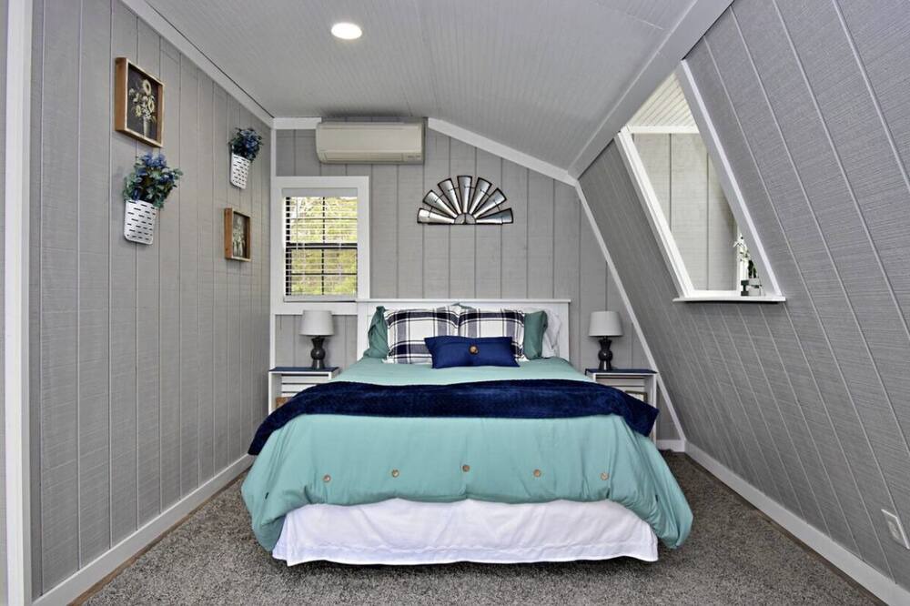 Photo of Bedroom in Bulverde