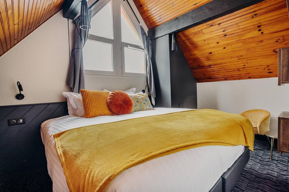 Photo of Bedroom in Eaux-Bonnes