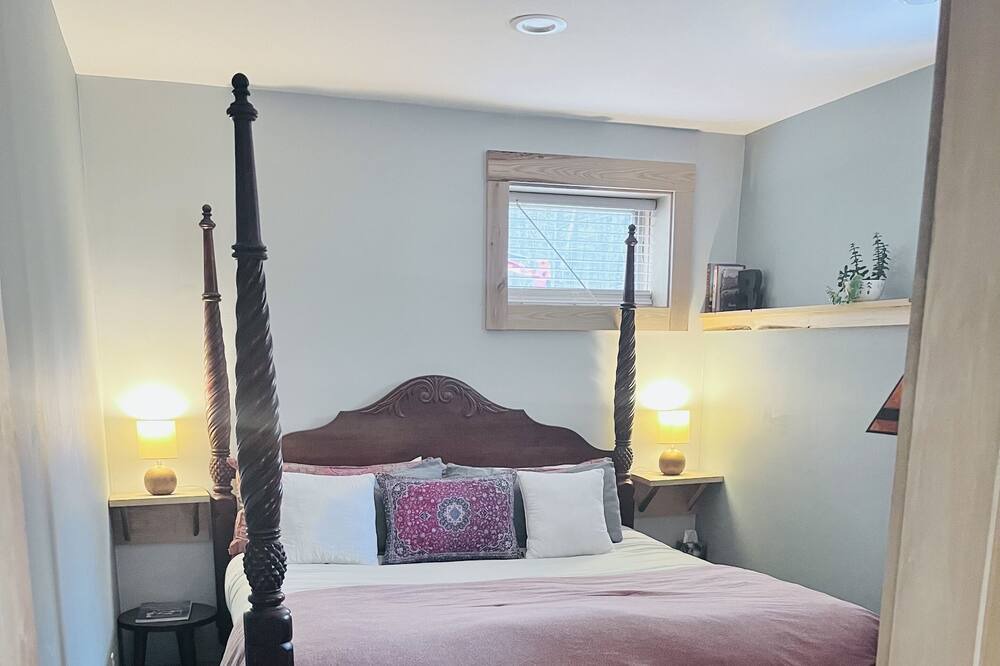 Photo of Bedroom in Waterbury