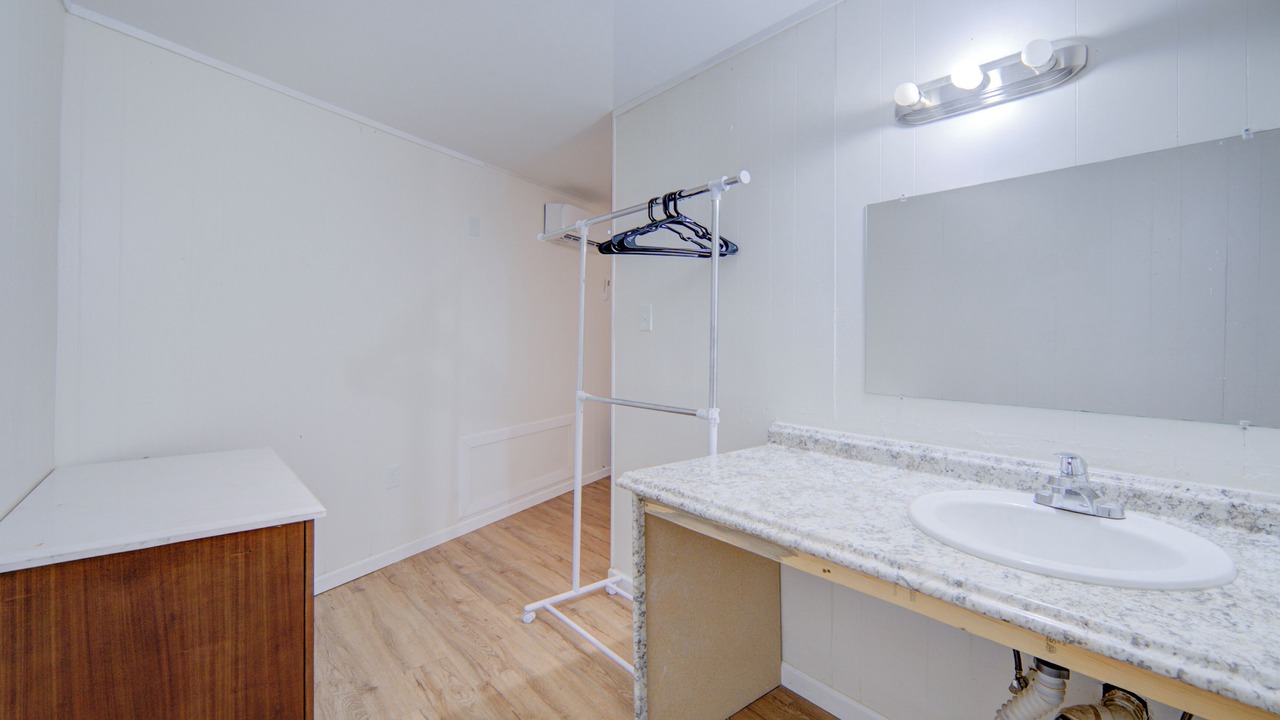 Photo of Bathroom in Gonzales