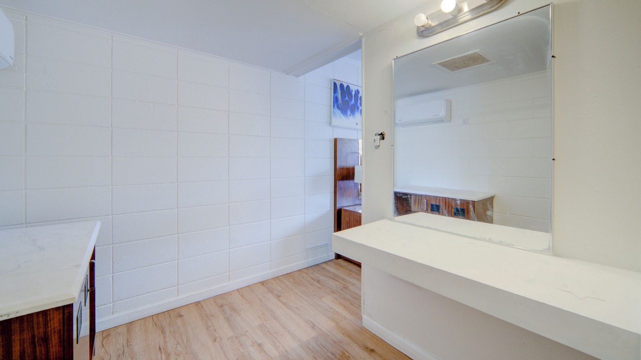 Photo of Bedroom in Gonzales