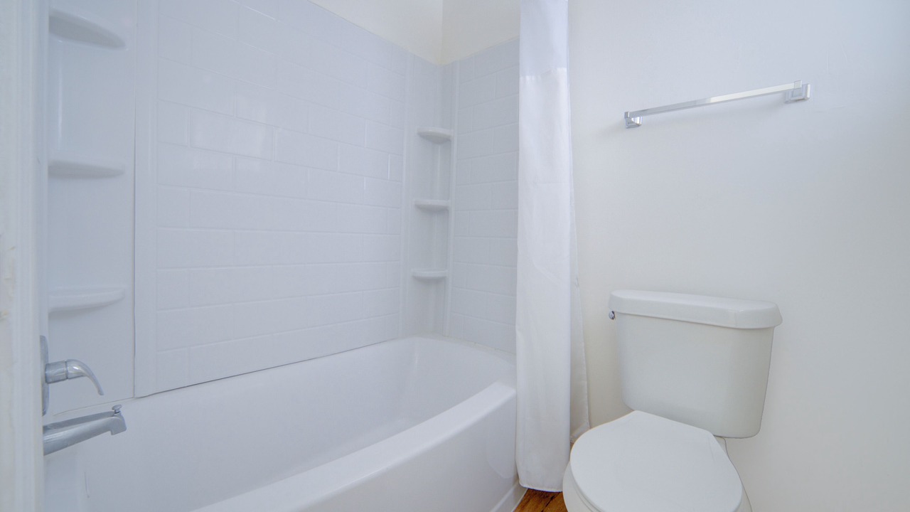 Photo of Bathroom in Gonzales