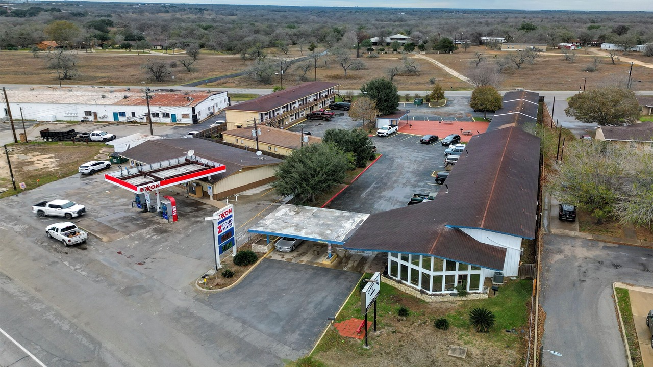 Photo of Outdoor in Gonzales