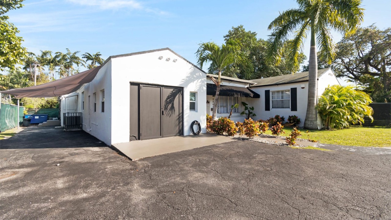 Photo of Outdoor in Northeast Miami