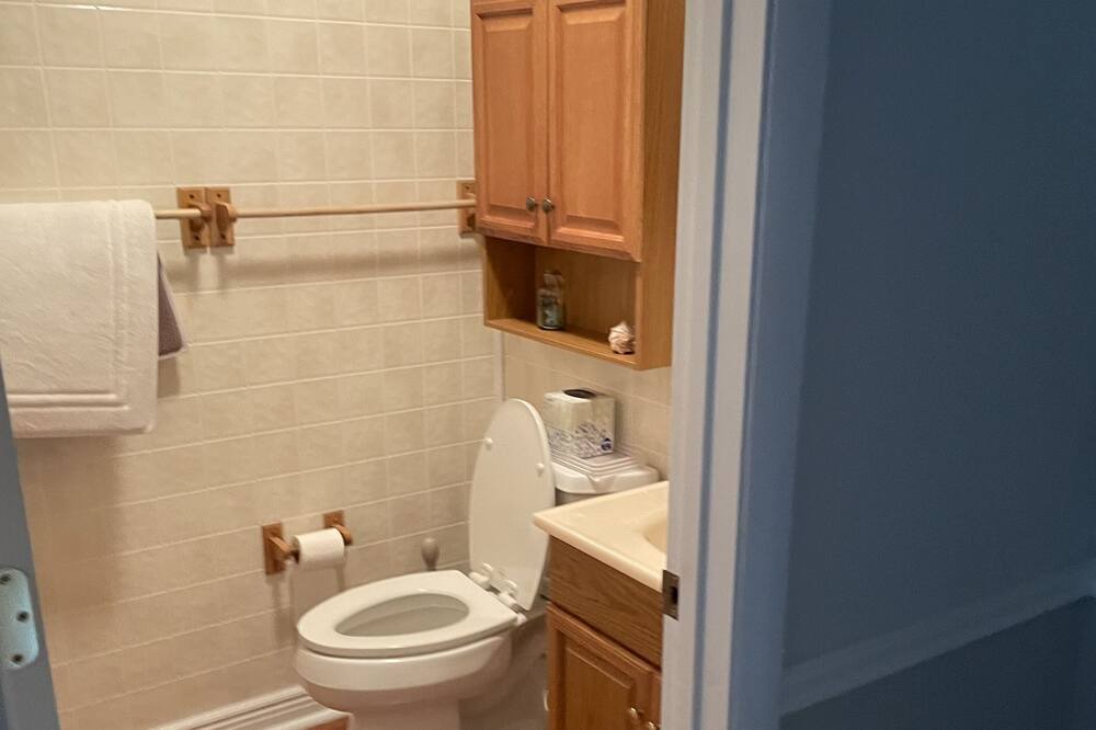 Photo of Bathroom in Anglesea