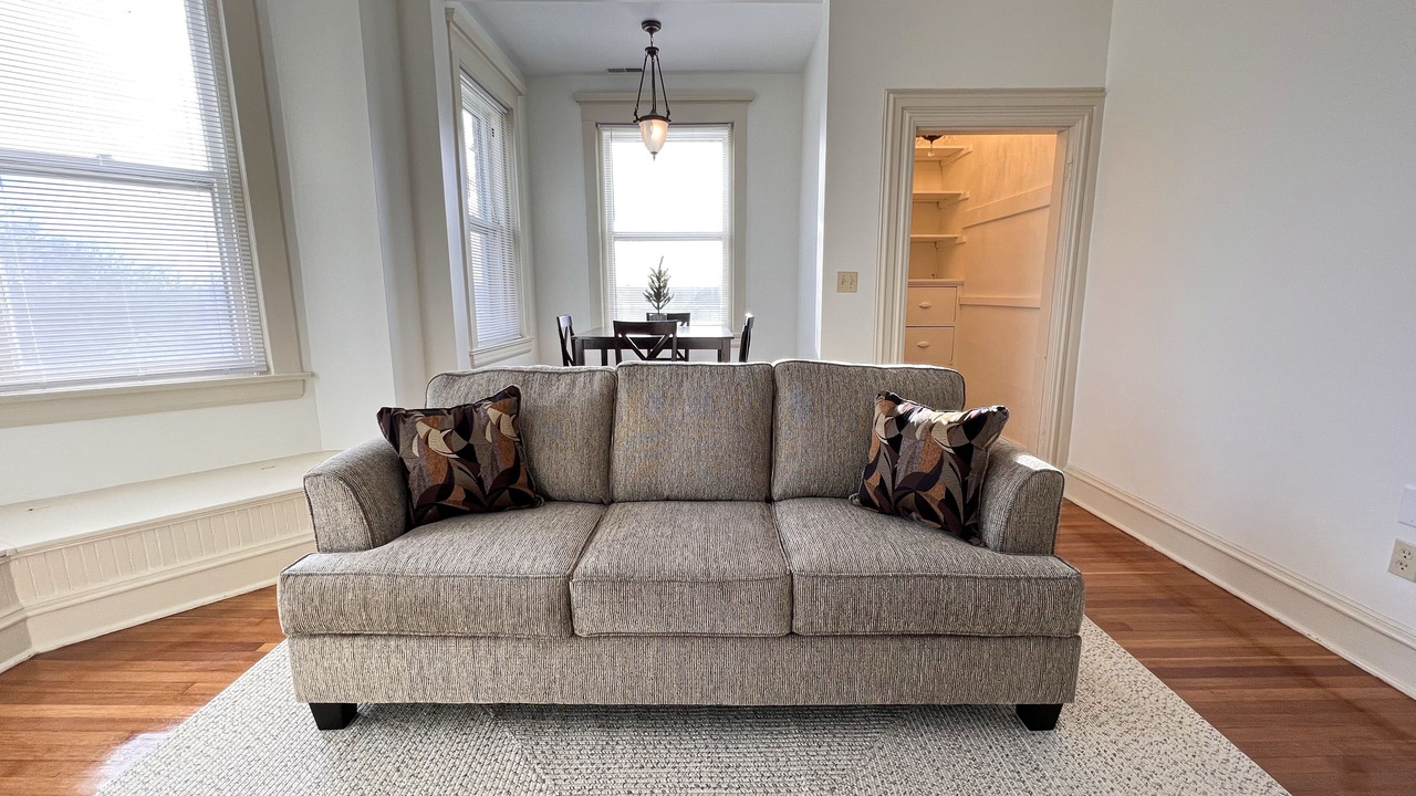 Photo of Livingroom in Jefferson City