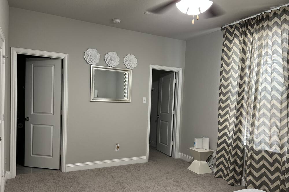 Photo of Bedroom in Frisco
