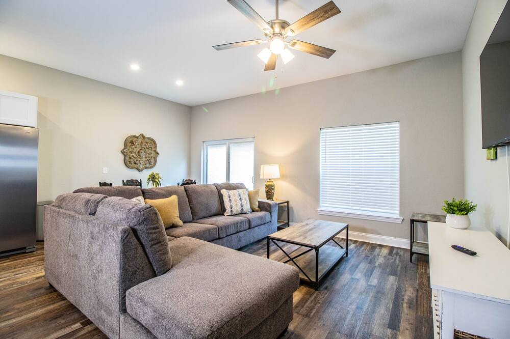 Photo of Livingroom in Bartow