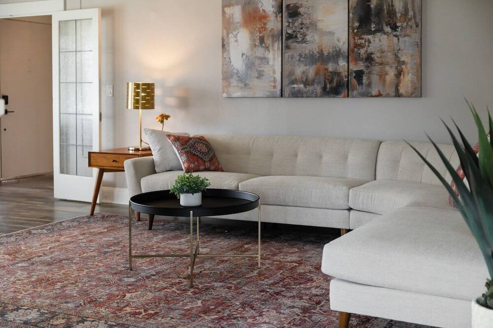 Photo of Livingroom in Pleasant Grove