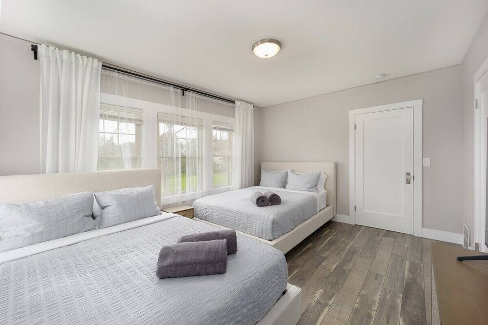 Photo of Bedroom in Pleasant Grove