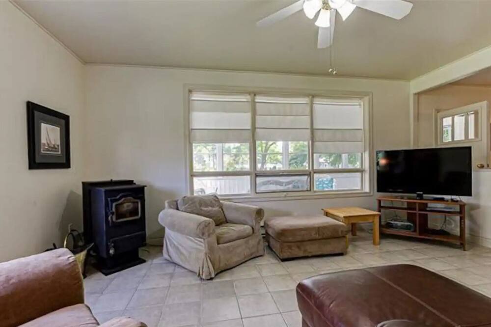 Photo of Livingroom in Turkey Point