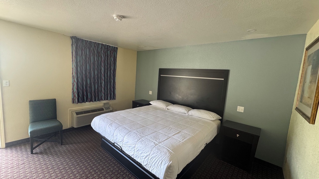 Photo of Bedroom in Ada