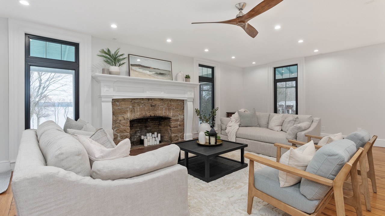 Photo of Livingroom in Oro-Medonte