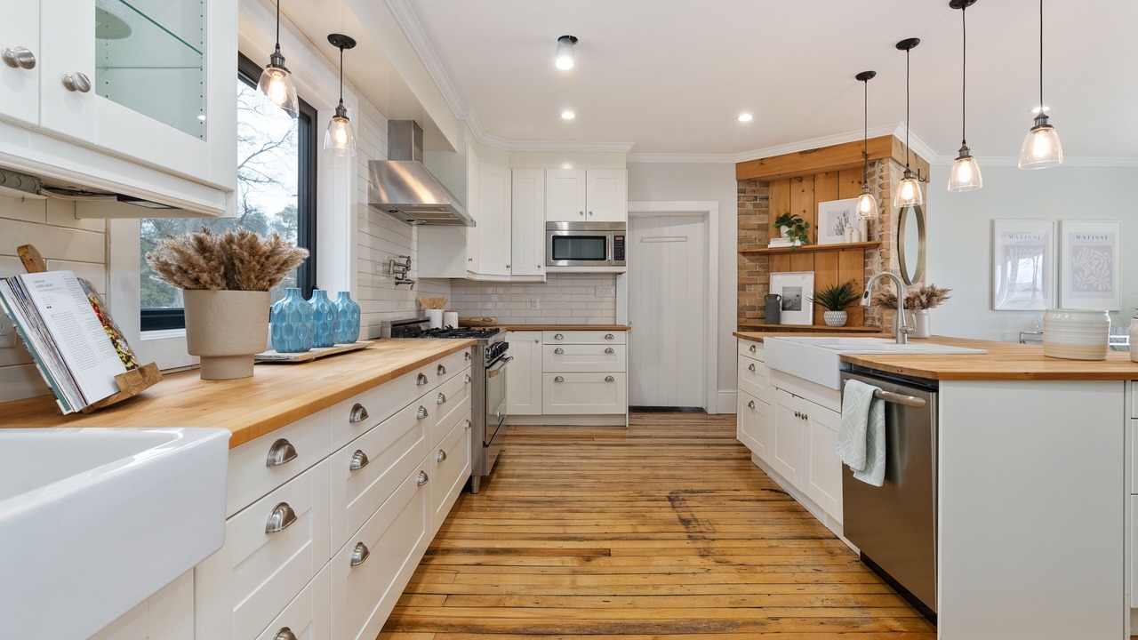 Photo of Kitchen in Oro-Medonte