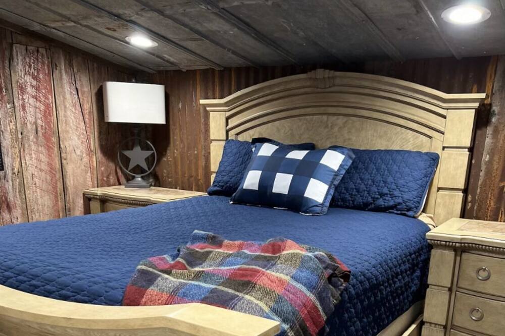 Photo of Bedroom in Forestburg